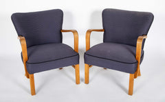 Pair of Danish Modern Armchairs by Fritz Hansen: Model 1605