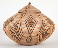 A Zulu Coiled Basket with Lid in Geometric Pattern