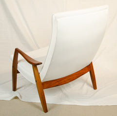 Scoop Back White Lounge Chair by Milo Baughman