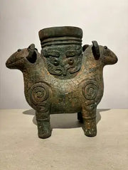 Archaistic Shang Style Verdigris Bronze 'Double-Ram' Vessel, Zun Circa 1900