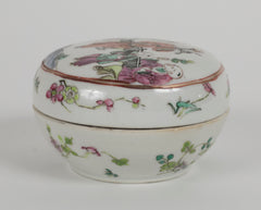 Covered Chinese Porcelain Box