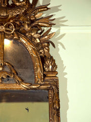 18th Century Italian Carved Giltwood Mirror