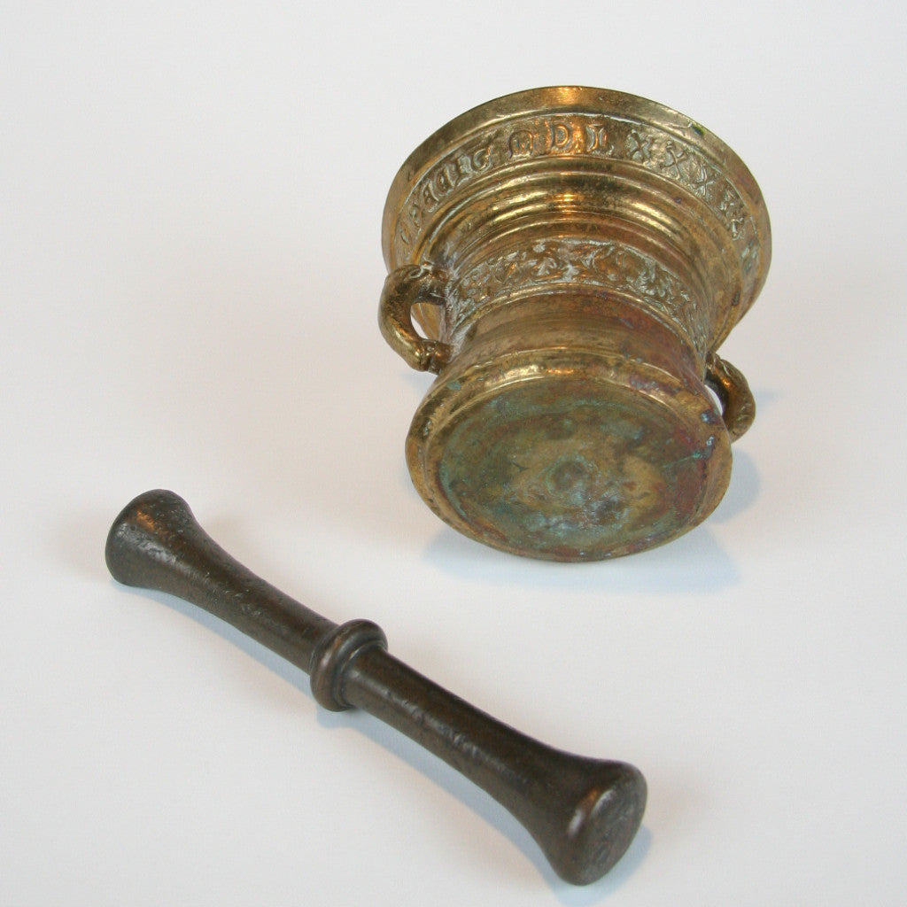 Antique Bronze Mortar and Pestle with Spice Stock Image - Image of  culinary, pepper: 17970249